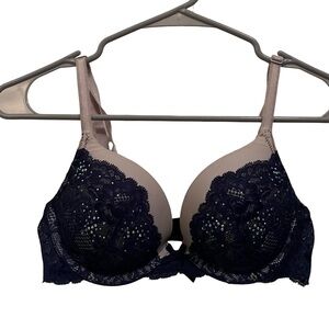 Victoria’s Secret dream angels push up bra